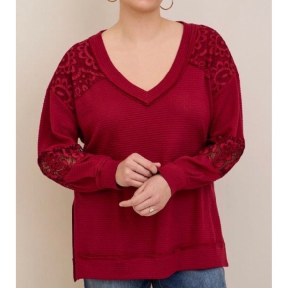 ⭐️SOLD⭐️🆕 Waffle Lace Inset Sweatshirt Top 2 2X 18 20 NWT Torrid New! Burgundy - Picture 2 of 7